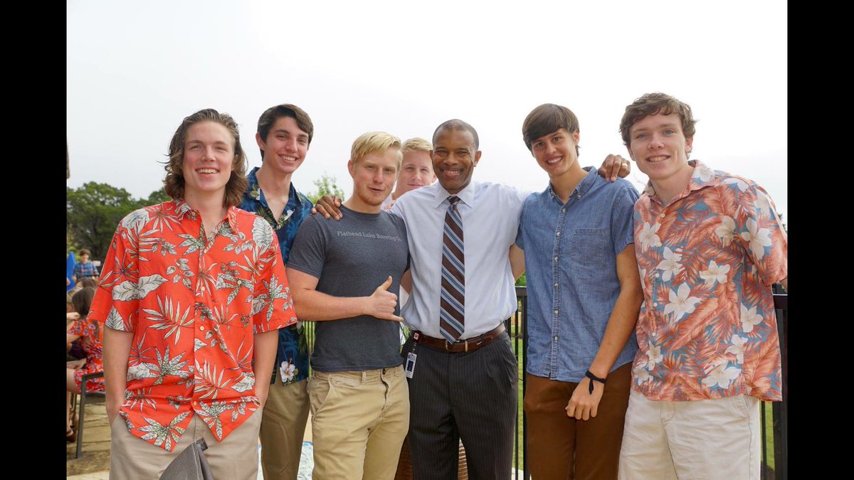 F1nsUp's tweet photo. Senior breakfast with the boss https://t.co/9sSRdLnNyI