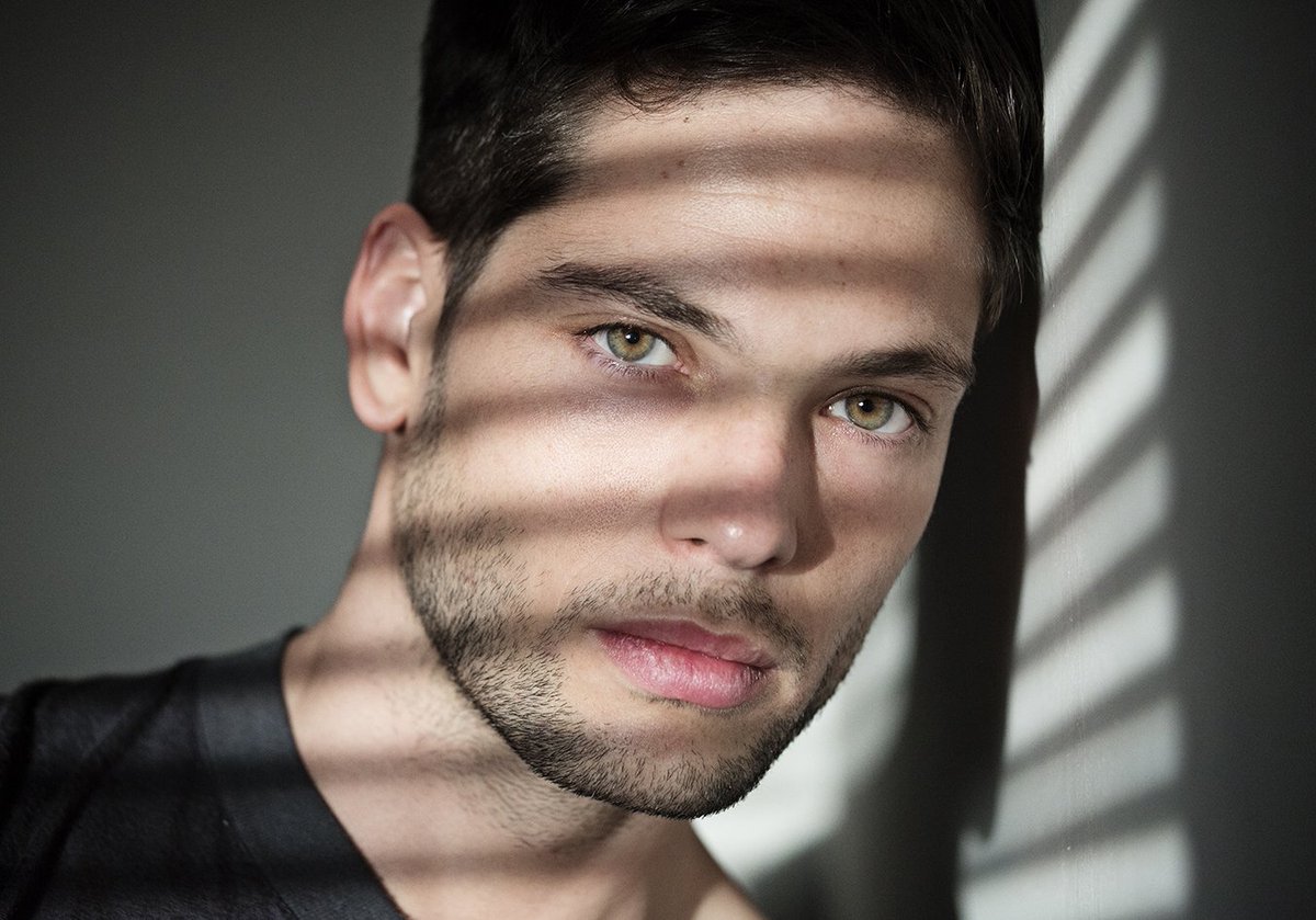 By bro de luz <a href="/SergioLar10/">Sergio Lardiez</a> 

lardiez.com
romanreyes.net

#actor #director #filmmaker #portrait