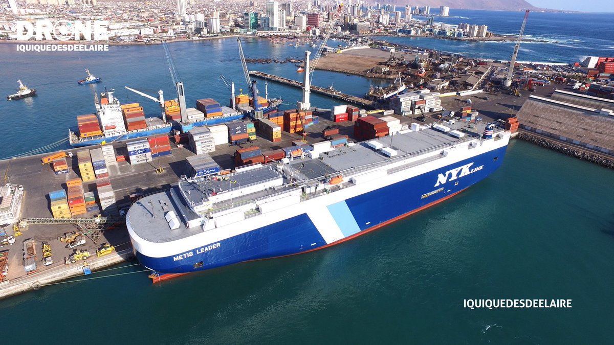 iqqdesdeelaire's tweet photo. El #Metisleader #nykline con un tamaño de 200x32 m. En el gran puerto de #iquique #tarapaca @PuertodeIquique https://t.co/jwIYNOLJMz