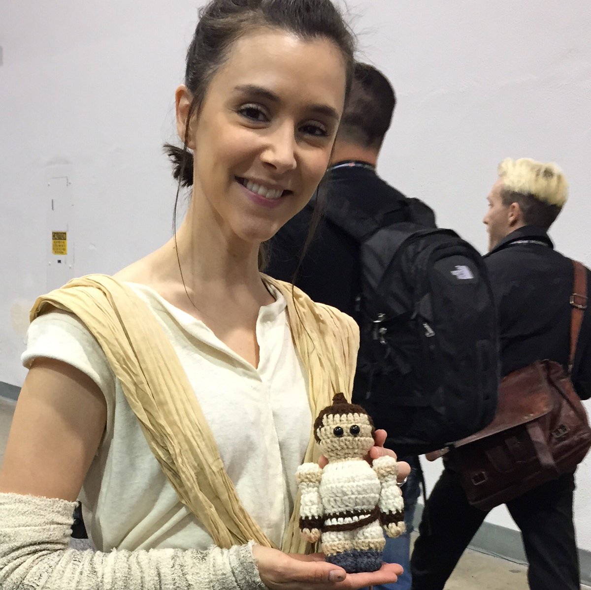 HandmadeChrissy's tweet photo. #Rey and her mini me at @WonderCon!#love #crochet #wondercon2017 #superbuddies #fiberart #nerdcrochet #starwars https://t.co/3ND7thdBpy