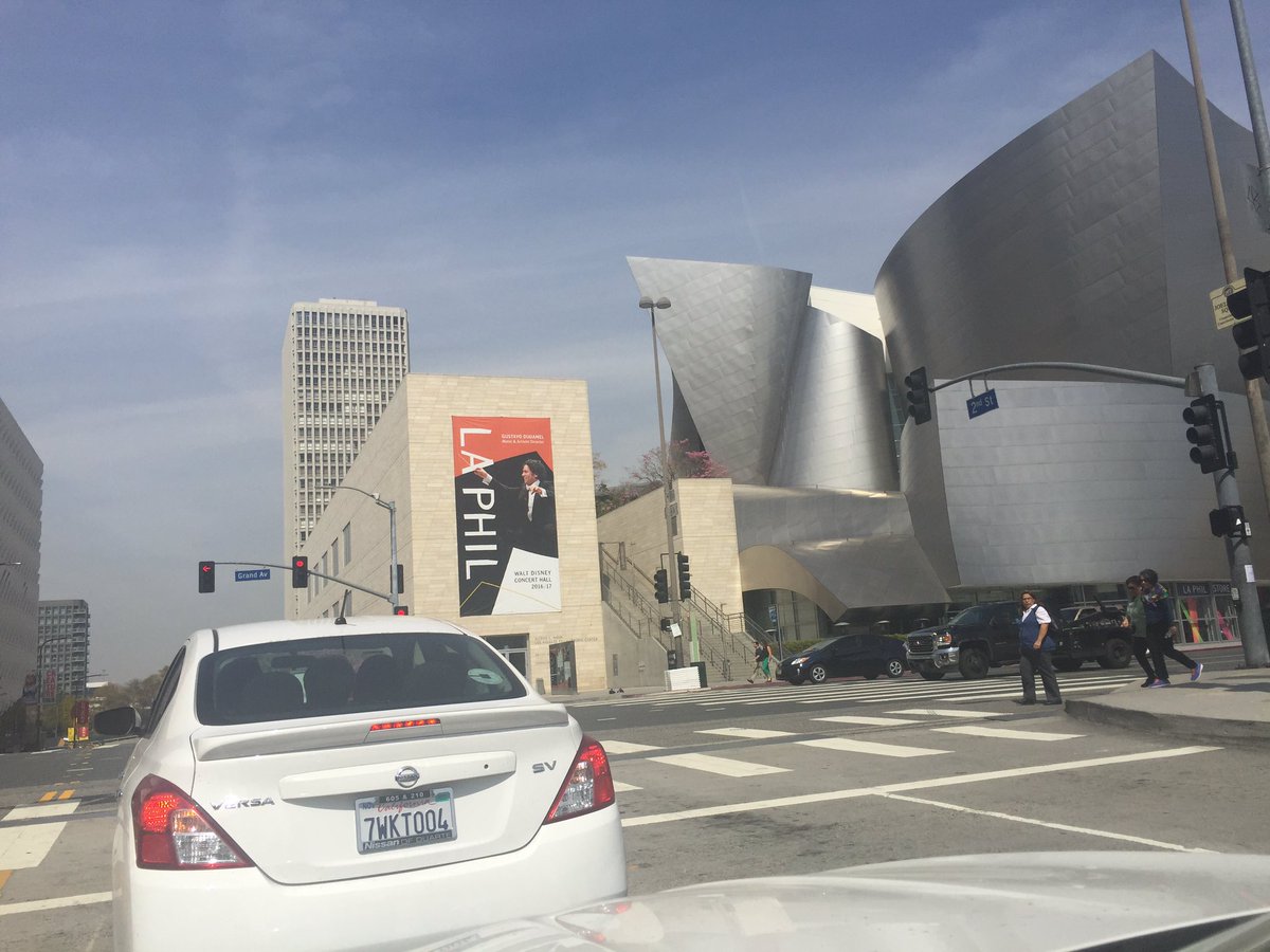 LosAngelesSMA's tweet photo. I party all the time in la #downtown https://t.co/f7aRQnA0i9