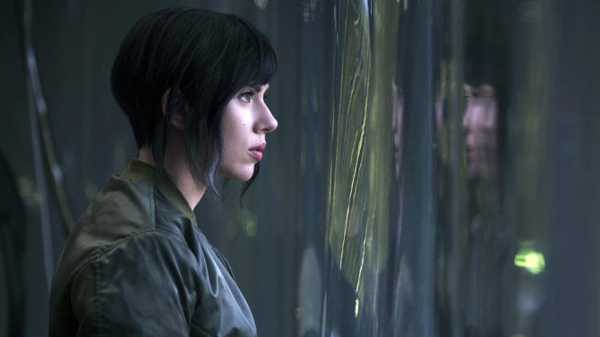 Variety's tweet photo. An Asian American media group says Scarlett Johansson is ‘lying’ about #GhostintheShell whitewashing controversy  https://t.co/3xhxsdg9Zp https://t.co/9YpZmDJWpP
