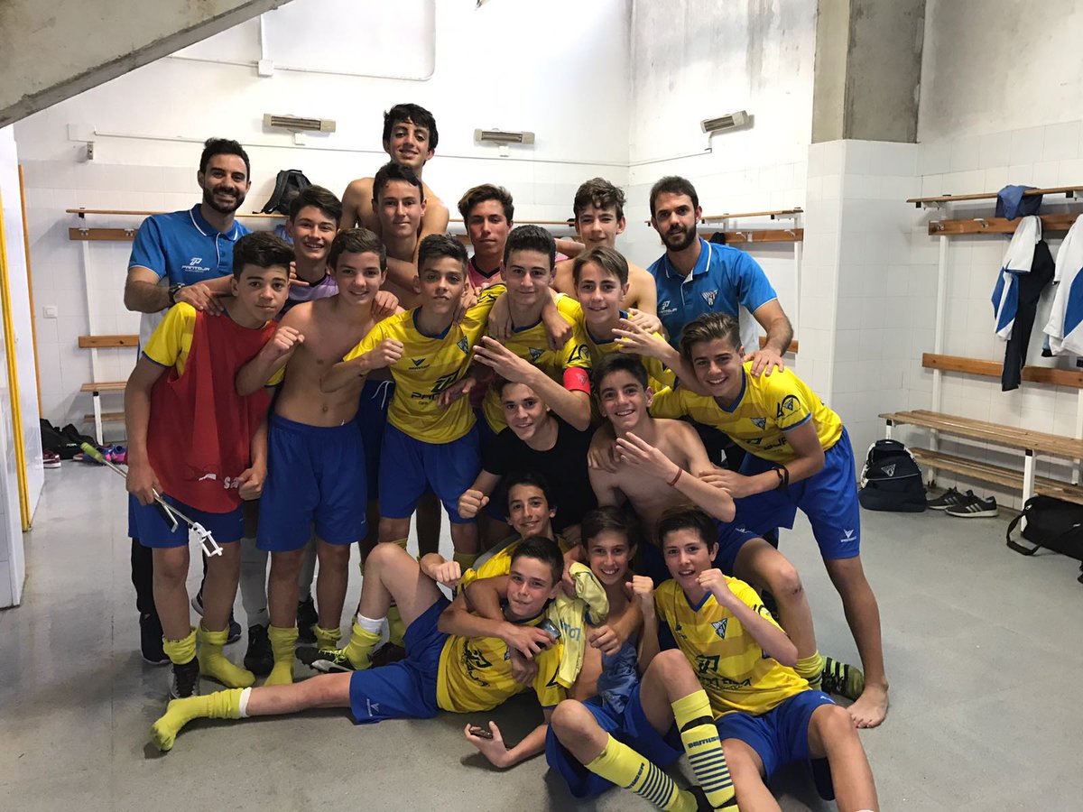 JOSEGALIANOBREV's tweet photo. Seguimos progresando y culminando una gran temporada..@UD_Tomares https://t.co/iyOmgx9ZW0