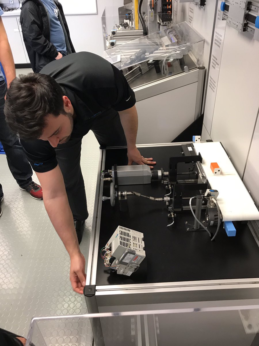 SheinkopfOHS's tweet photo. The Oceanside Robotics Team got to check out Festo's mobile mecatronics lab. @OsideRobotics @OSchoolsPR #omgrobots https://t.co/tl7QBy6Xc7
