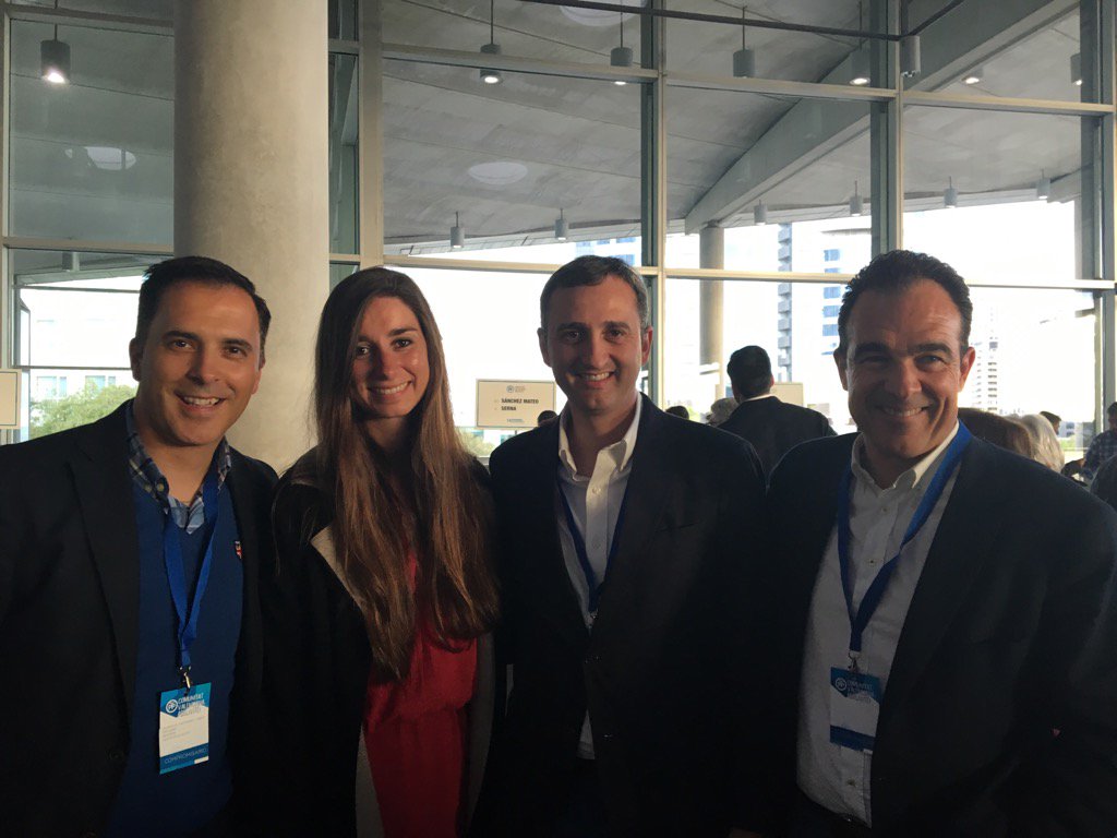 antonioperal's tweet photo. #14CongresoPPCV A punto de votar con @sanchezcesar @palomacatcobos y @PabloSandovalF. Grandes amigos!! #PPCVenRuta https://t.co/wdsbqJtGCg