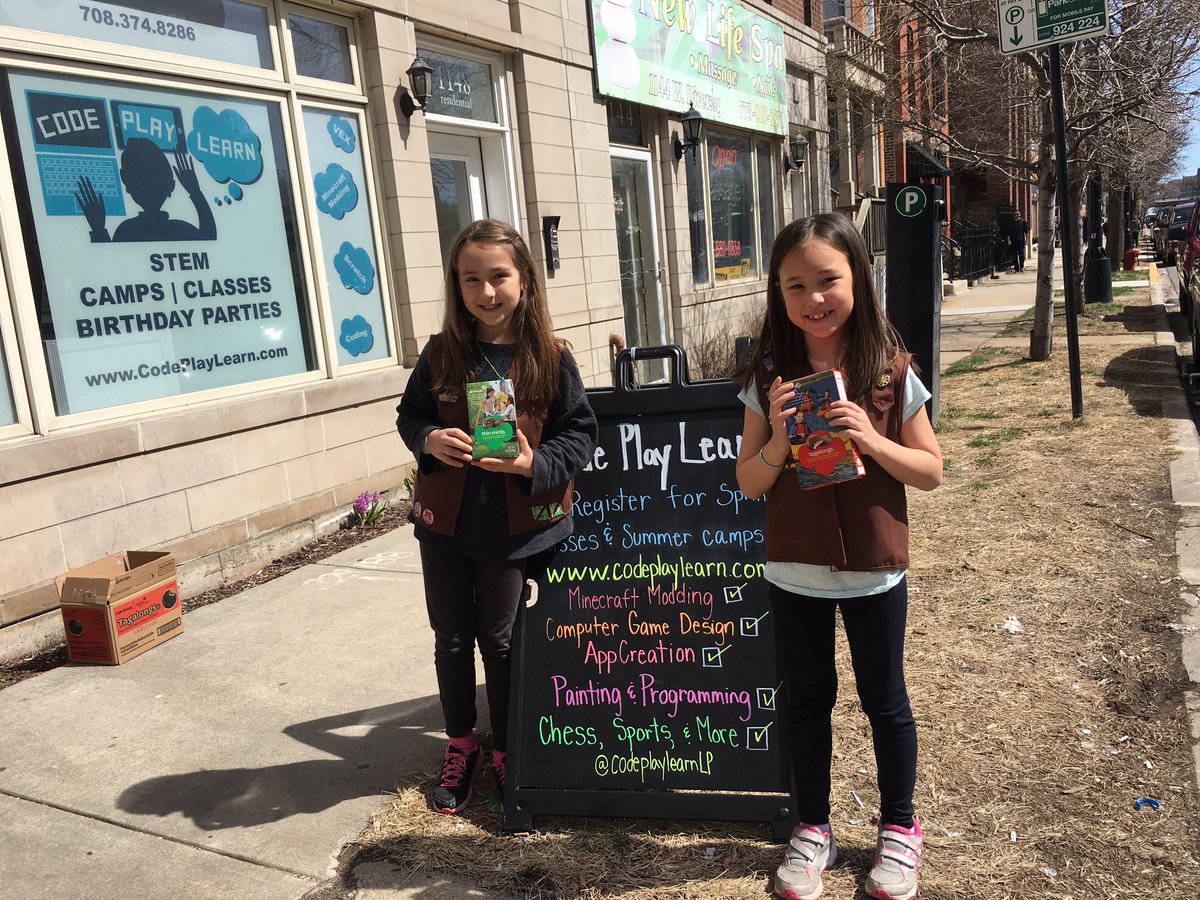 CodePlayLearnLP's tweet image. We loved spending time with these girls today! @GirlScoutsGCNWI @Sphero @SpheroEdu #girlscouts #girlswhocode #girlscancode