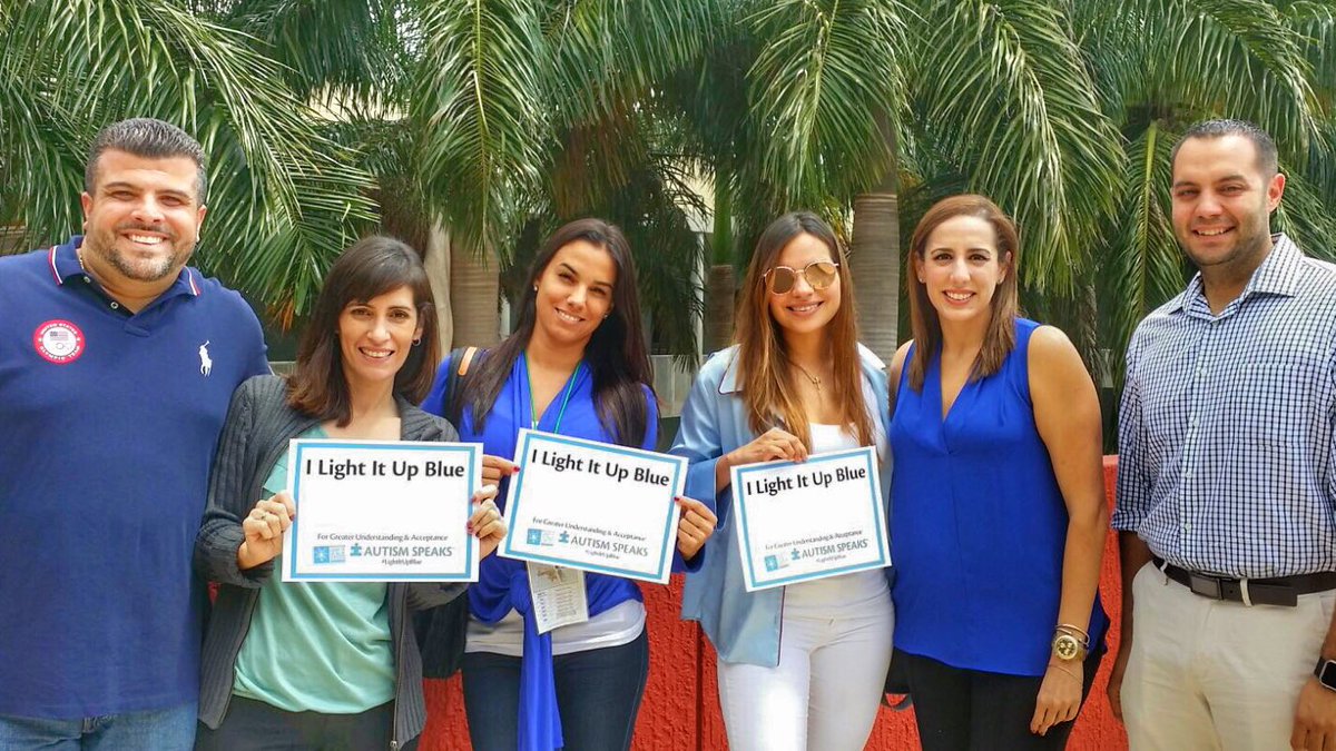 VoiceMyami's tweet photo. #VoiceMyami #CrystalAcademy #LightItUpBlue #AutismAwareness #AutismSpeaks #AutismAwarenessMonth #LeadershipMiami #LM38 @MiamiChamber https://t.co/rVhqkrgNqZ