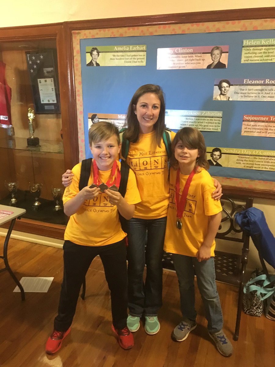 MurraysFirsties's tweet photo. Our bridge won 2nd place!!!! These 2 are great engineers! #secondplace #LOMEStrong https://t.co/USMvLwqxlu