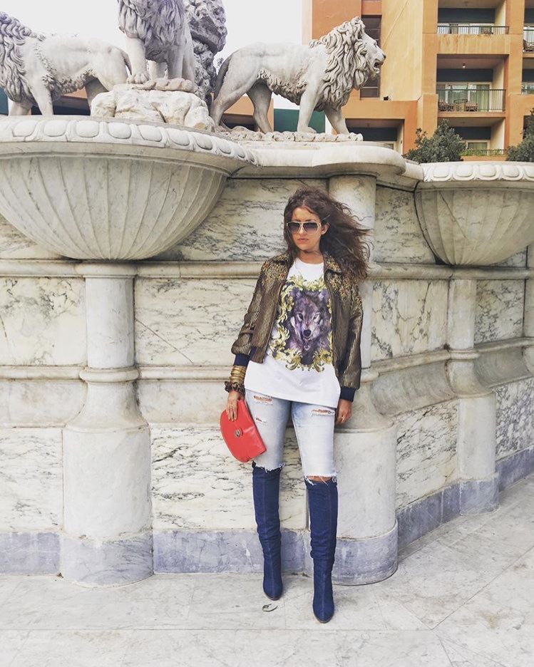 CairoMarriott's tweet photo. If anyone can #TravelBrilliantly, it's fashionista and self-acclaimed Clothes Whisperer @inesgohar as she roams the Palace. #Repost https://t.co/C7mKISWtOY