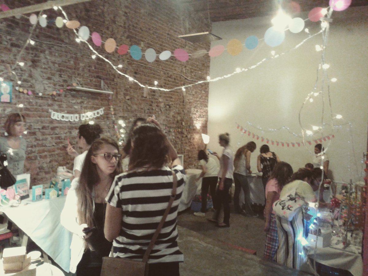 PalermoNacional's tweet photo. #Ahora feria #Camparty hasta las 20hs en #Palermo https://t.co/xGTNFUhKjr