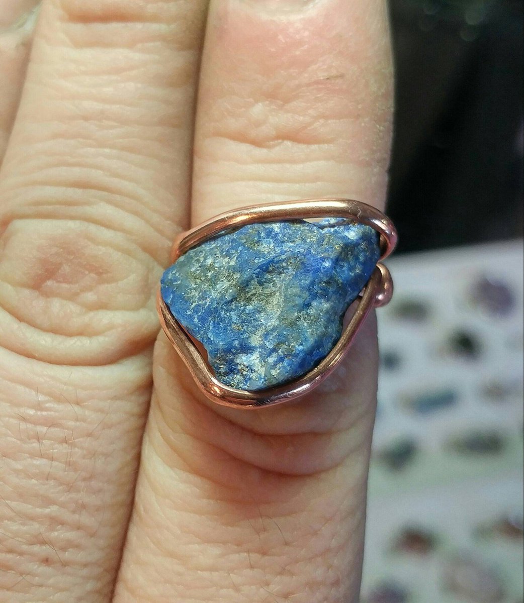 On my Etsy shop : Raw #LapisLazuliRing | Copper Ring sz 7 | #RawStoneRing | Raw Lapis Ring | #RawGemstoneRing...

crwd.fr/2omJUF6