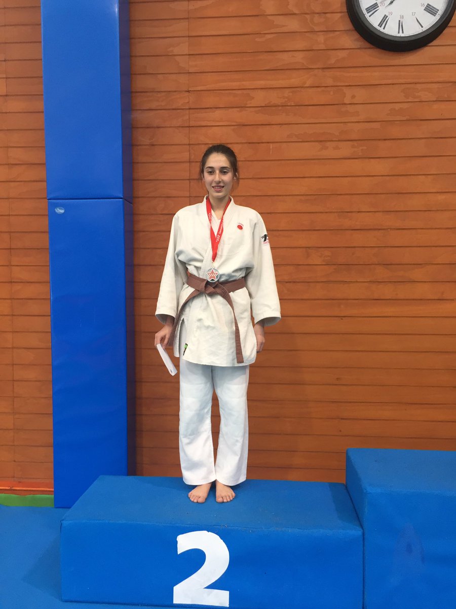 asanchezd's tweet photo. Paola Sánchez 2 clasificada en campeonato autonomico de Judo, en un mes al nacional en Valencia @abacodeportes Gracias Miguel, un maestro!!! https://t.co/7LMnXCI6cq