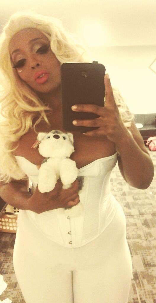 Amazon Ashley tweet media