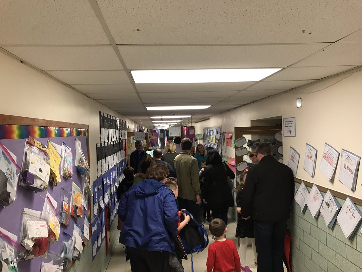 FRNElementary's tweet photo. We had a great Take Your Parent To School Day! They even did some fun activities! #Franklin https://t.co/XGsUlZWM6J