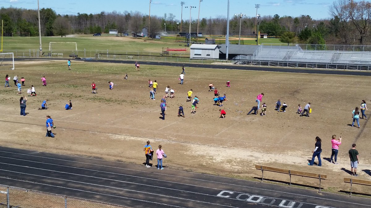 mdollarhite1's tweet photo. Rockingham County Zone Easter Egg Hunt https://t.co/iK2A22g9jM