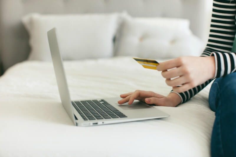 GreenMomsCo's tweet photo. Fraud schemes can play on our emotions.Have you ever been put on the spot to provide personal info? https://t.co/jnryHXRU8A #ad #DefeatFraud https://t.co/t61Okk0PvX