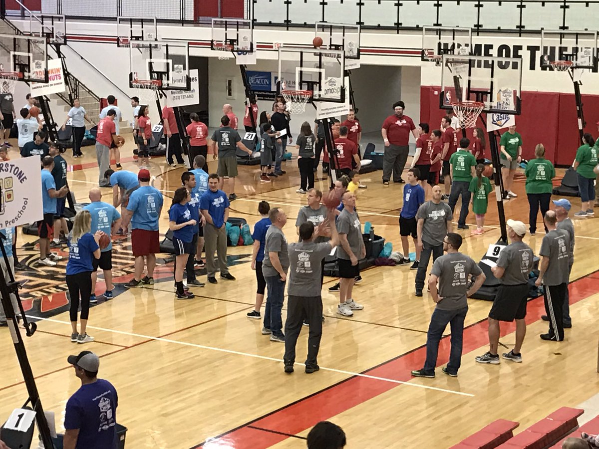 ecrosswlwt's tweet image. Free Throws For Kids fundraiser raised over $143,000 today which will help deliver 800 care bags to families at Children's Hospital. #FTFK