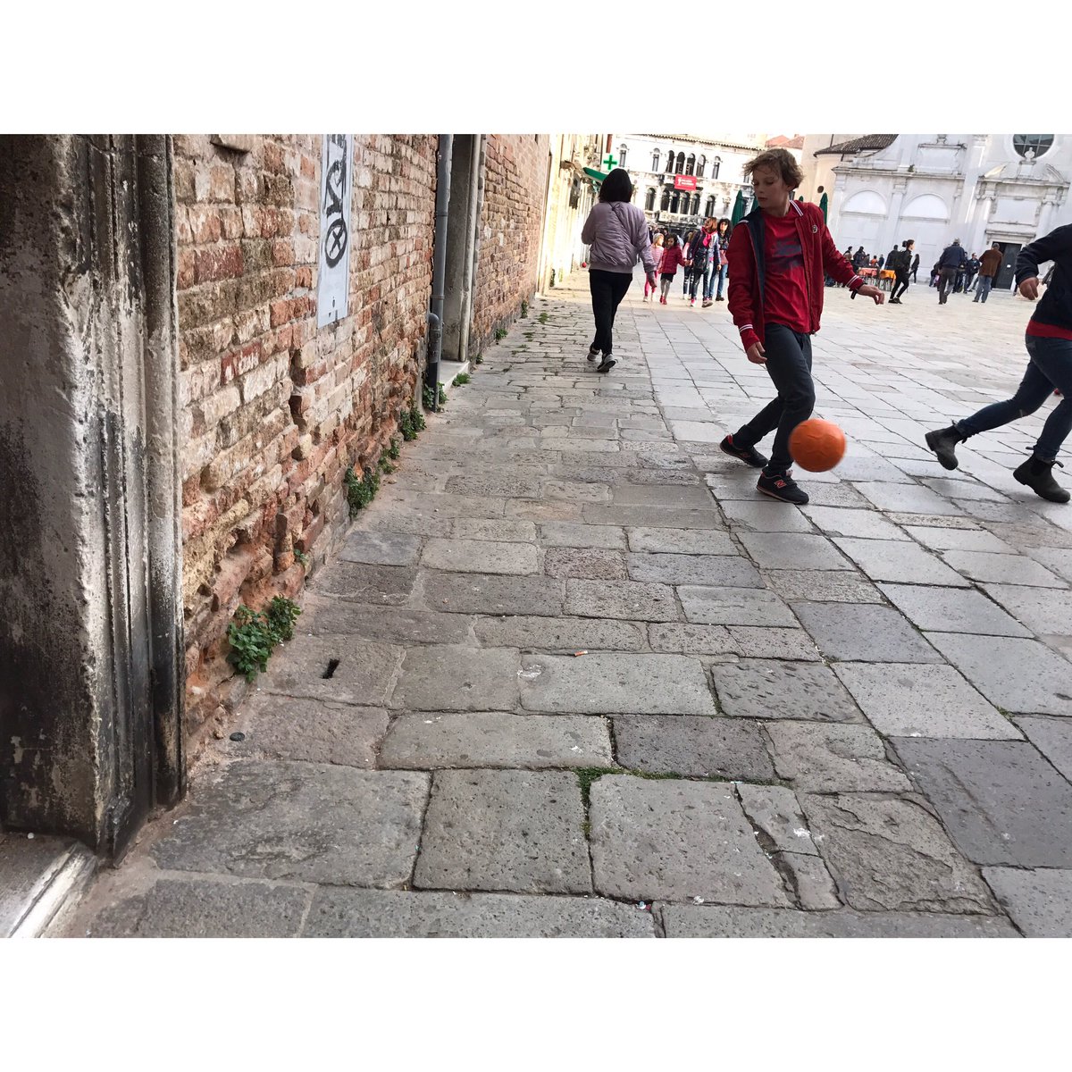 Sasha Petrov tweet media