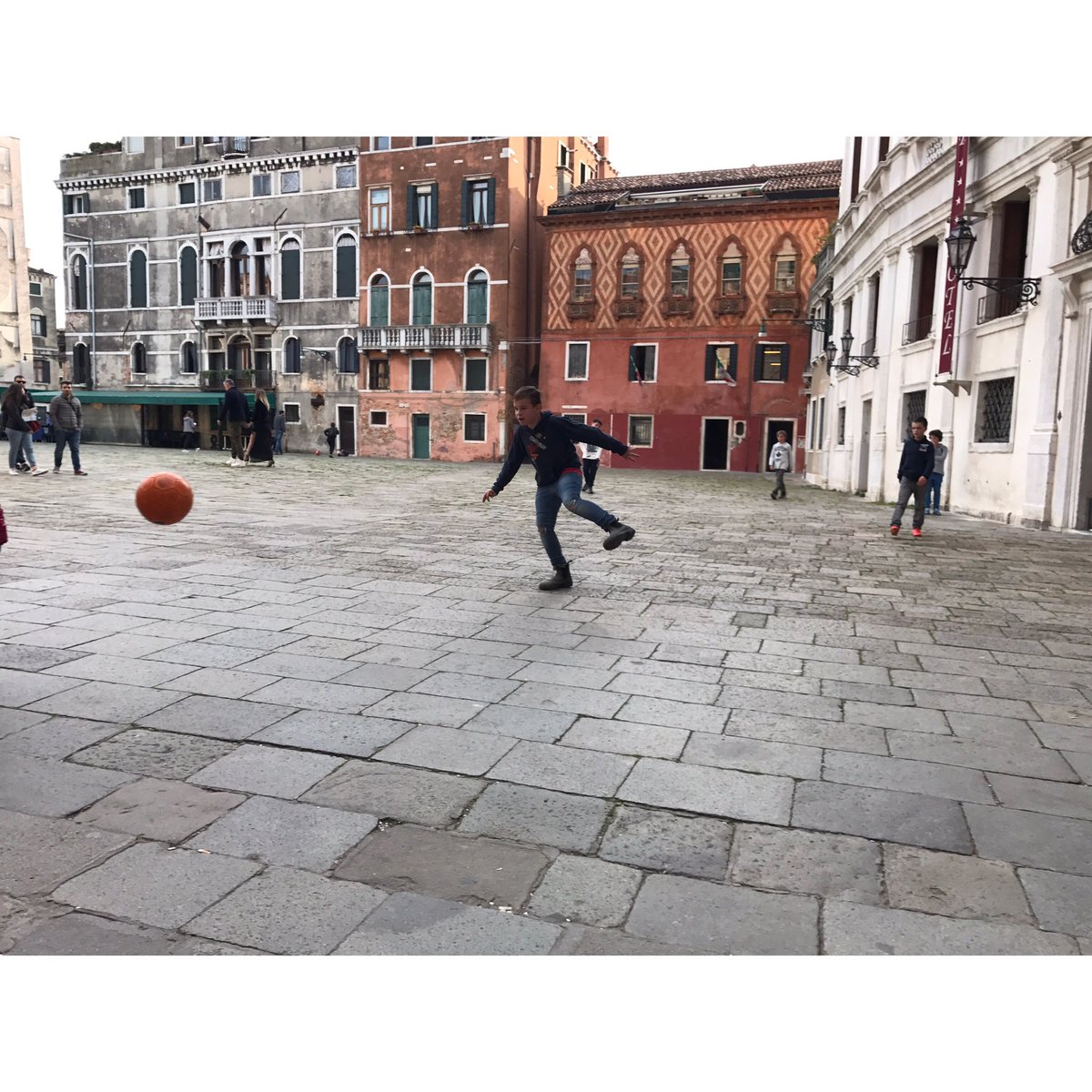 Sasha Petrov tweet media