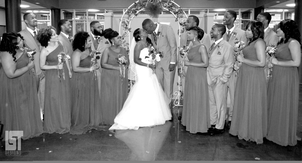 lorealtheartist's tweet photo. Your big day doesn't have to be forgotten! Hire LST Designs as your wedding photographer https://t.co/xr5F94x7ZS #LSTDesigns https://t.co/2LBS4K4GOf