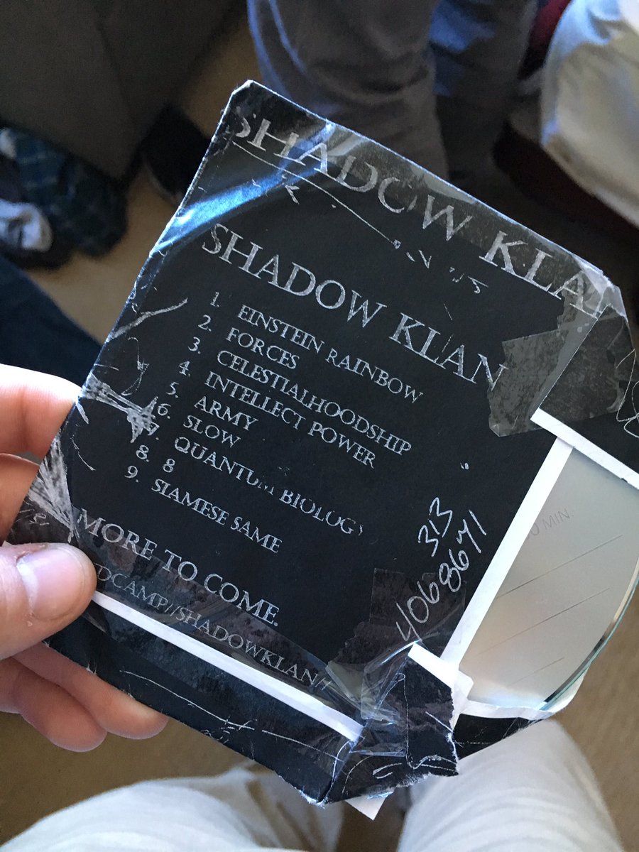 jdeanrules's tweet photo. Less than 24 hours in Detroit and we got offered a mixtape #shadowklan 🔥 https://t.co/AIV9sVVHrr