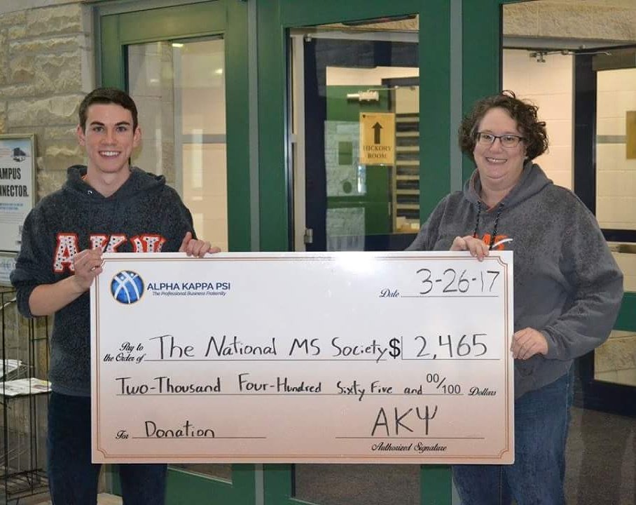 akpsiutoledo's tweet photo. Over 2k raised for our philanthropy the MS Society and were not done yet! https://t.co/x5fuvaGTdh