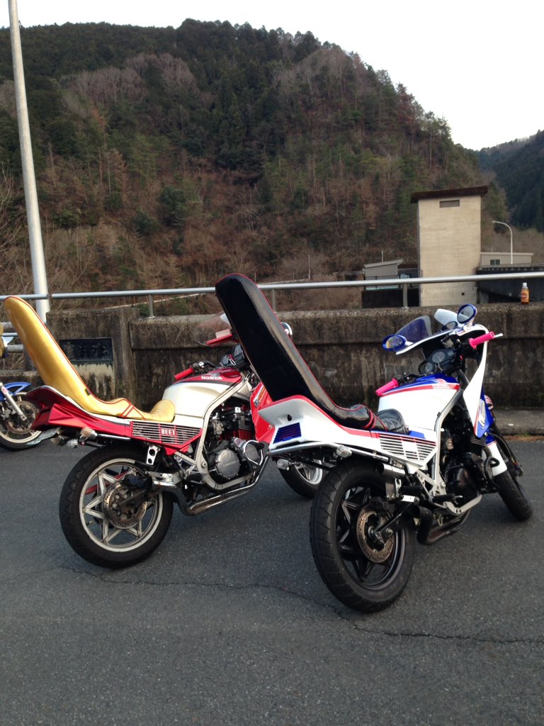 _0055225500 tweet picture