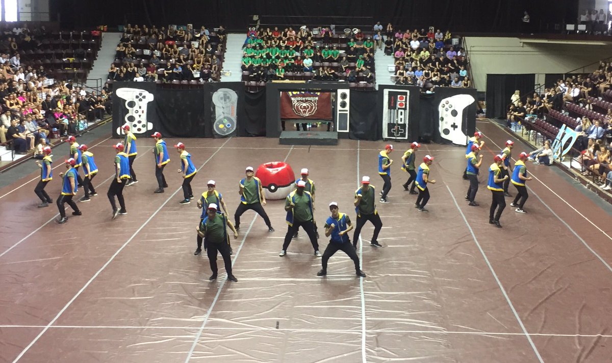 DeeSiscoe's tweet photo. Love those old video games #GreekJam @MSUGreekWeek @mostatefsl @MissouriState @MOStateOSE https://t.co/2Yxae5zizy