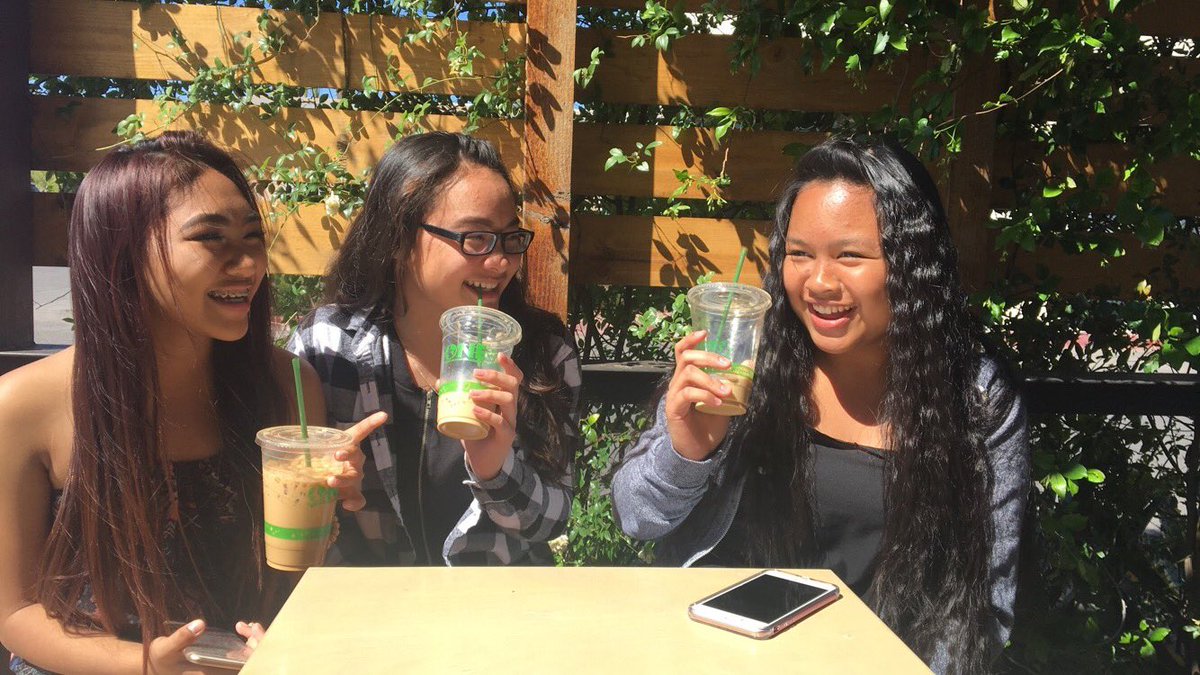 briana_mh's tweet photo. i love my girls so much, my heart is so full #groupislife https://t.co/WUzojqsPTc