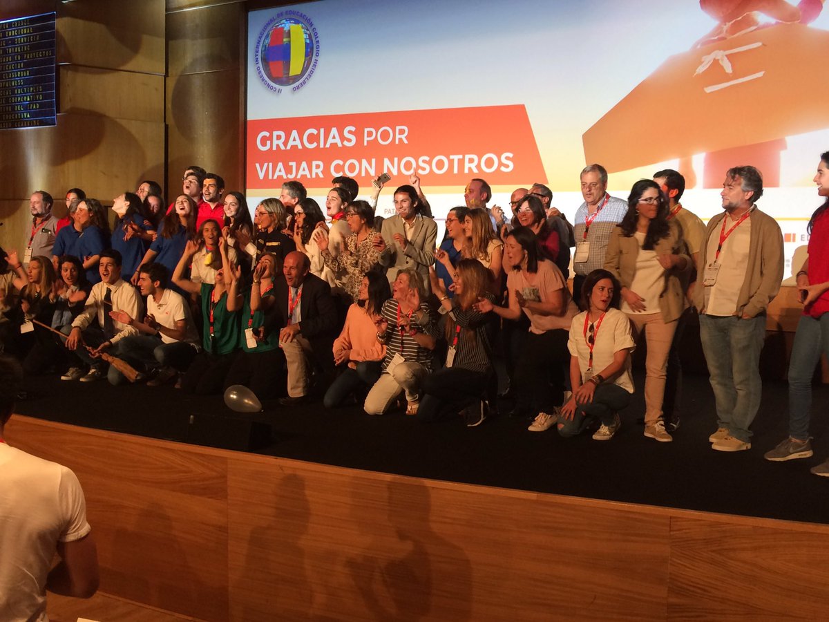manuelalara's tweet photo. Ahí tenemos a @andysantis con todo el gran equipo de #CIECH2017 pero seguro q reconocéis a muchos más https://t.co/LCi6kx6f4t