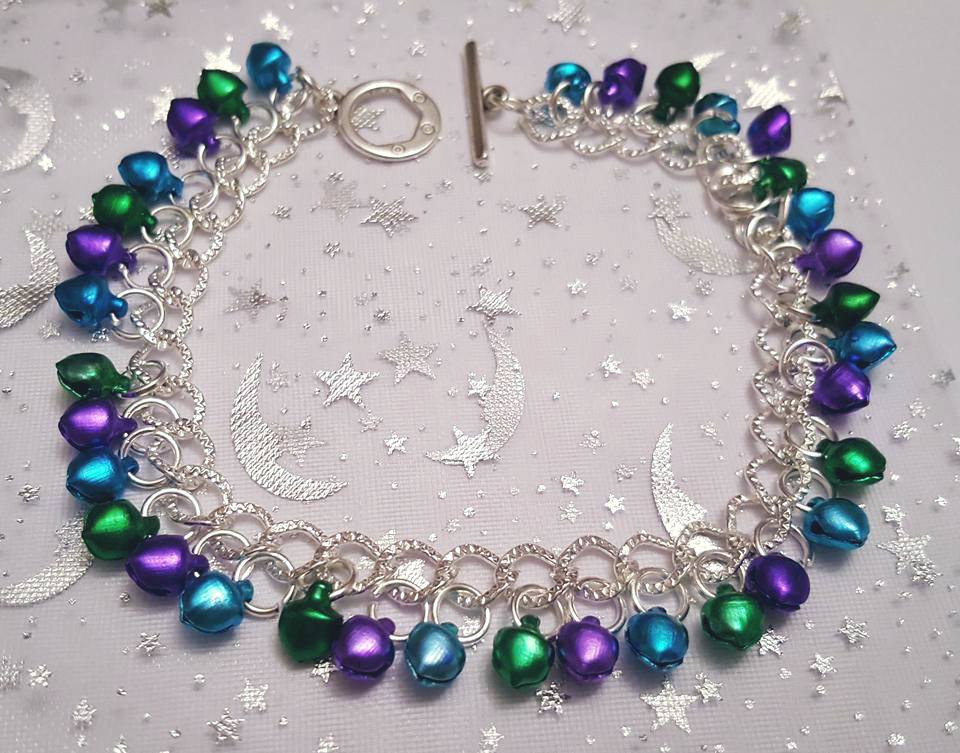 WillowCrafts's tweet photo. a beautiful jingly bell ankle bracelet https://t.co/ZTOxUQbK57 #festivals #craftuzz #eshopsuk #supermum https://t.co/ZVkvZ52CG2