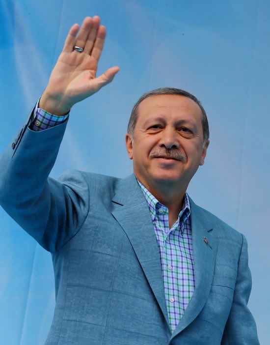 melahat4691's tweet photo. Elin gâvuru churchill derki lâfa bakın #Türkiye solarsa sulayın, Yeşerirse budayın! Öyle bir YEŞERECEKKİ aklınız almayacak! @RT_Erdogan https://t.co/oqcFuC6ryk