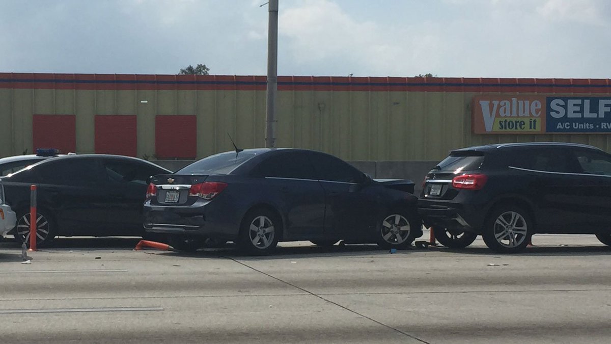 TRAFFIC UPDATE: One of the crashes on I-95 involves a Miami-Dade Police Department vehicle bit.ly/2omXk3A https://t.co/PIloZxtmn8
