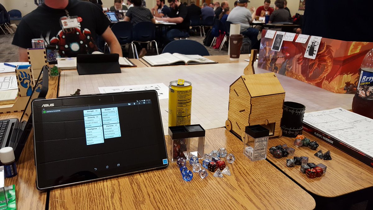 casualcatte's tweet photo. Hanging out at #magcontx playin some #DnD https://t.co/pe9ef2b28X