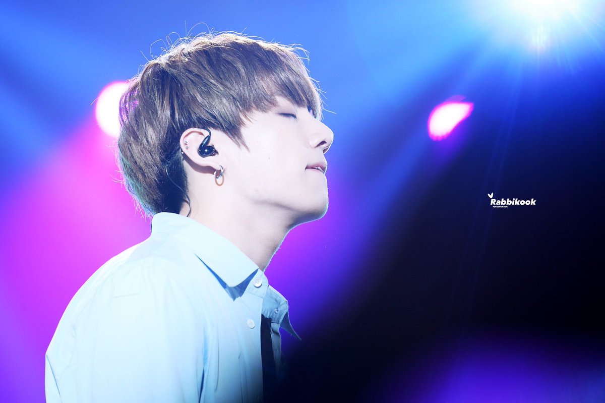 kookpiics's tweet photo. https://t.co/fTQ5w74pXj