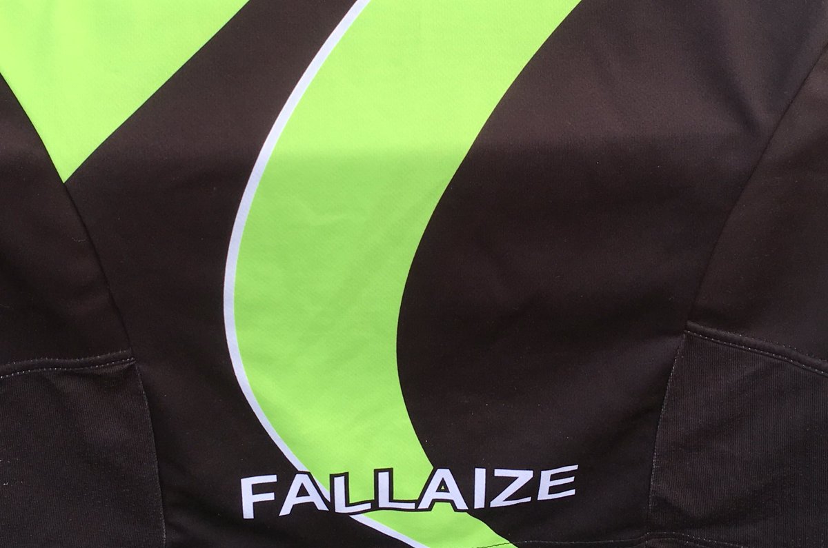 AmyFallaize's tweet image. Incredible team performance from @guernseynetball today &amp;amp; awesome win for @Guernsey_FA u21s! So proud to be a Guernsey girl #bleedgreen 💚🇬🇬