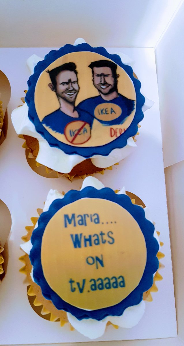 acupcake's tweet photo. Treats i sent into Dermot&amp;Dave of Todayfm in Navan &amp; got to meet them last night @DermotTodayFM @DaveTodayFM LEGENDS https://t.co/Sgtd1OFH2D