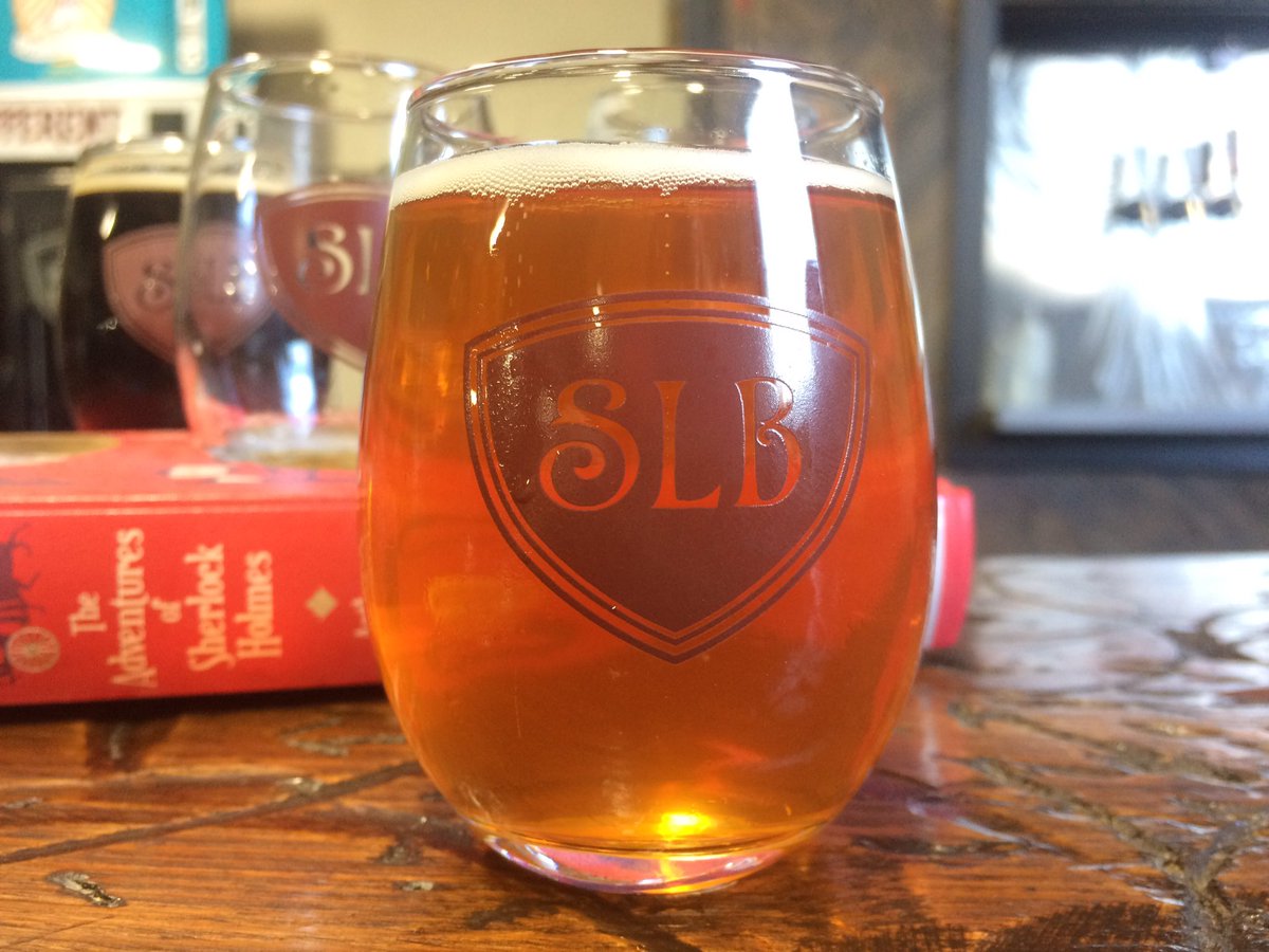 TheDumpBuckets's tweet image. Love for @KohnRita of @NUVO_net is beyond words. Wonderful tribute colab from @ScarletLaneBrew &amp;amp; @brbrewpub. Creamy texture &amp;amp; fruity flavor.