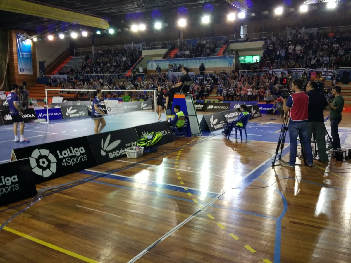 DiarioHuelva's tweet photo. DEPORTES: El @CBIESLAORDEN #Huelva alza su CUARTO TÍTULO de Liga #Bádminton #Top8Final ¡ENHORABUENA TETRACAMPEONES!
https://t.co/TcV0iJxdqR https://t.co/UGkPTMDIz1