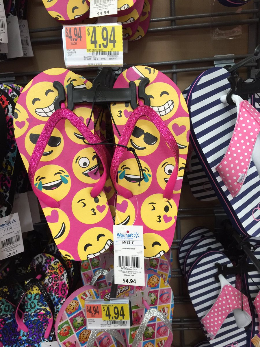 ddesttiinee's tweet photo. @jacksfilms should i buy you these? https://t.co/FEgdUmSW9c
