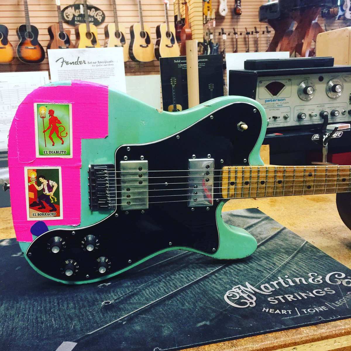 GSMmusic's tweet photo. Hooking up my bros in @Japandroids #guitar #music #inspire #inspiration #gig #musically #musician #fender https://t.co/VhXGIehqtQ