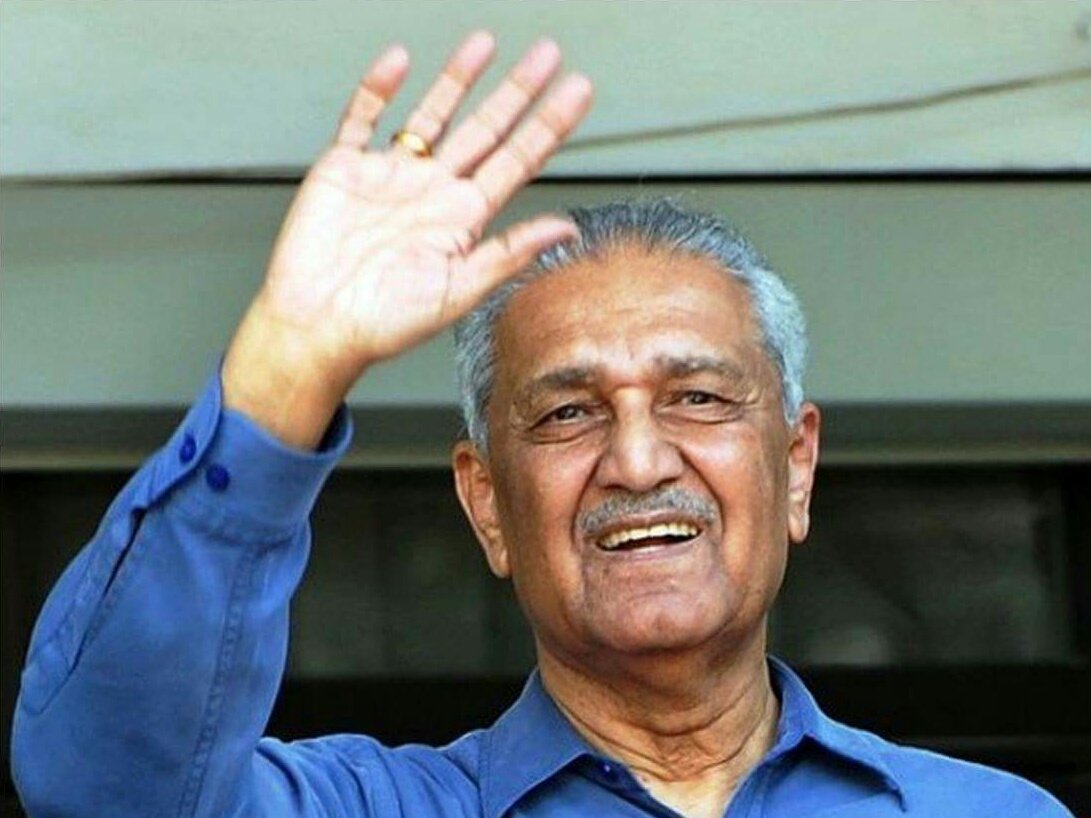 Everyone is Busy, nobody noticed Today is the Birthday of our Hero \"Dr Abdul Qadeer Khan\", Happy Birthday Sir  
