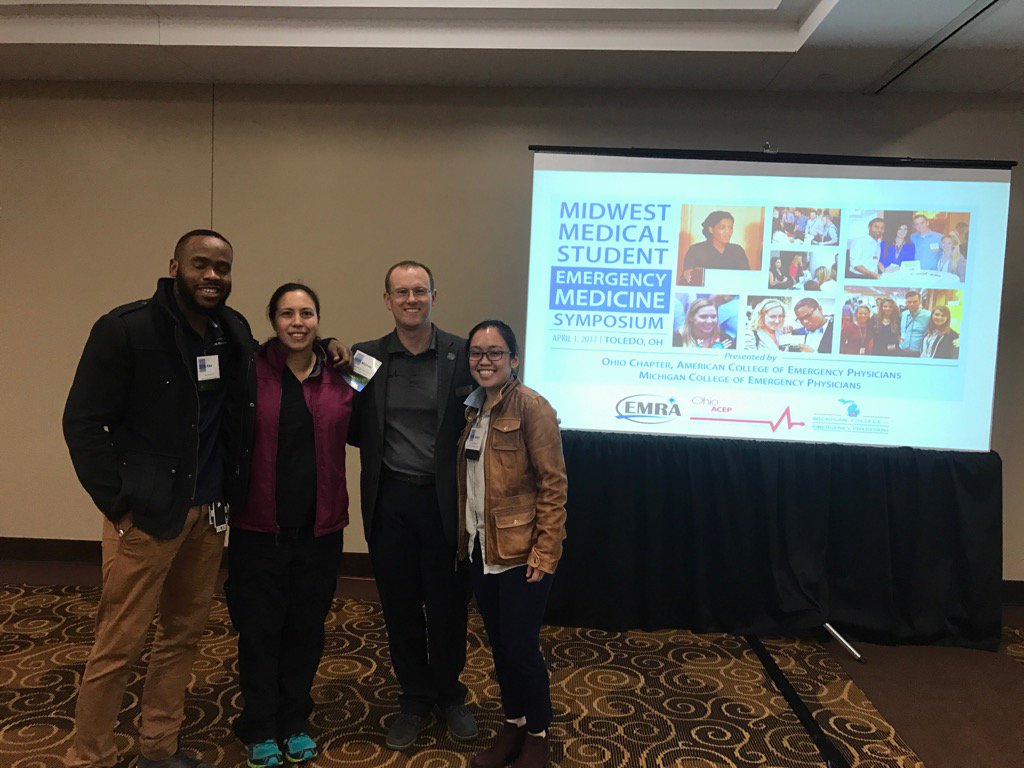 MJMcCreaMD's tweet photo. Thx to my residents from @MercyStVsEM helping out today! Yes drinks on me... #EMmedstudents17 https://t.co/TGqL1rykSi