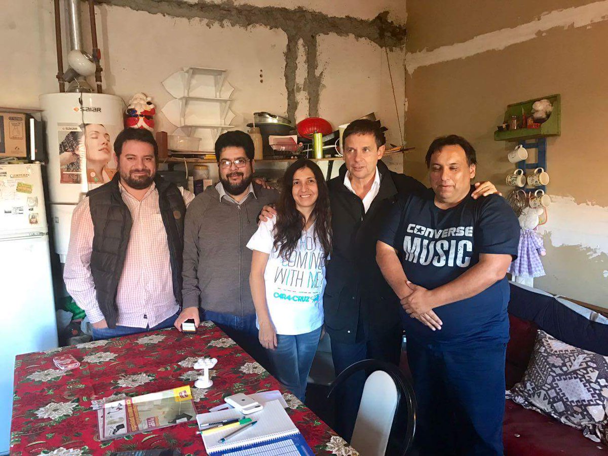 kingmaconcejal's tweet photo. Concejal:kingma juan y Diputado Nacional:Costa Eduardo,recorriendo, Barrio San Benito https://t.co/8fwEUddc1Q