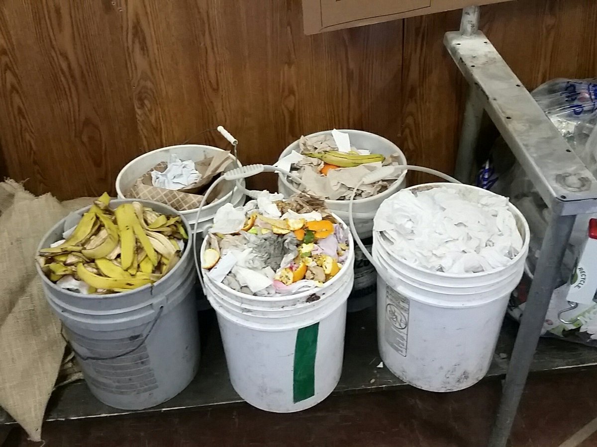 SummitReWorks's tweet photo. So far,  77.8 pounds of compost collected! Thank you #bigloveakron #createAkron https://t.co/xfbA9HAZGd