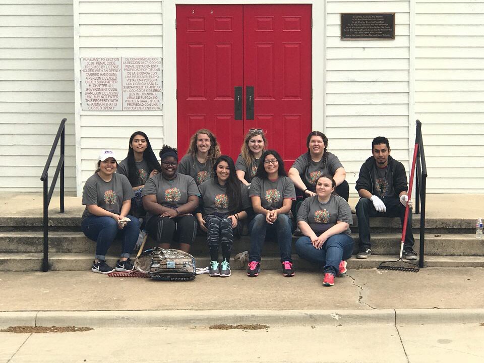 LifeOfRachh's tweet photo. Thankful for another Round Up! It's always a great time serving with y'all. 💜💜💜 #tarletonroundup @beccalee_99 @KiirrstennDuhhh @perezadahli https://t.co/mAfTmmQLeO