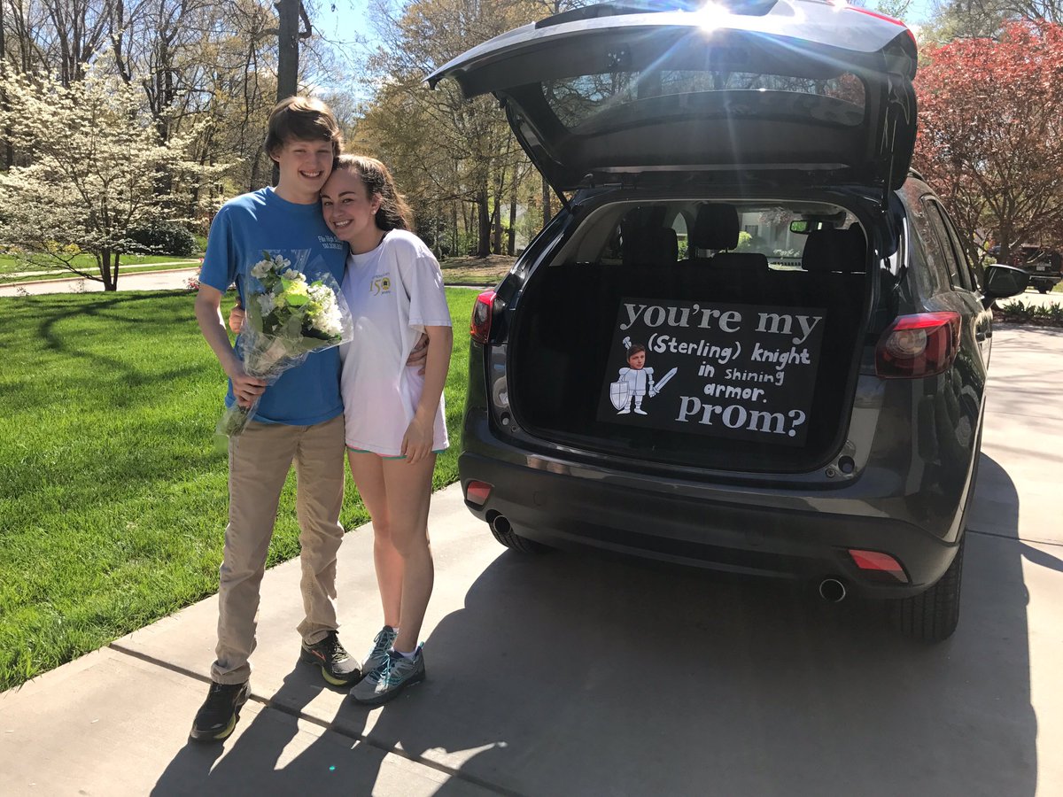 ravensprom2017's tweet photo. This couple is ready for a bohemian knight!! https://t.co/gDhDnRYibE