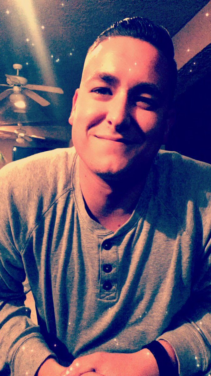 brooke81092's tweet photo. BF appreciation post😍 #HesSoPerf https://t.co/7TzosGhdqk