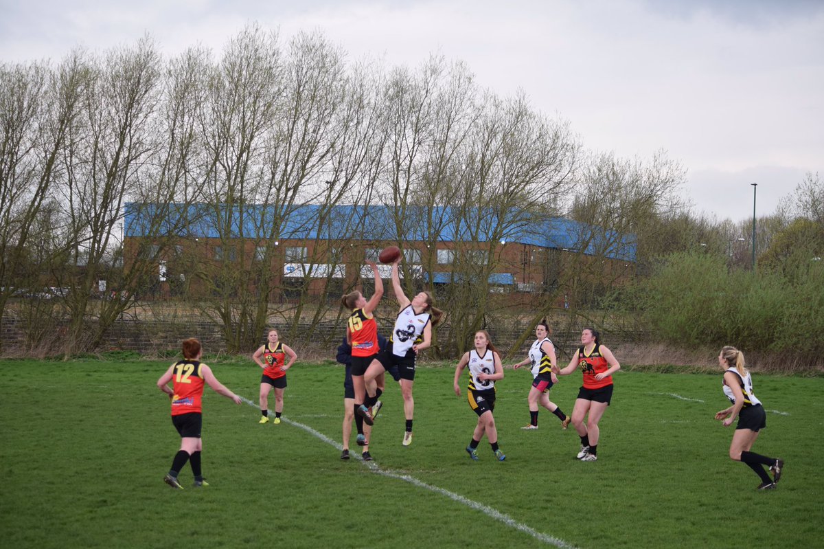 LeaCobham's tweet photo. Great day of footy. Bring on 2017 season! @NthLondonLions @nottinghamscorp https://t.co/piKtS6bBZX