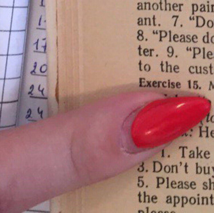 ethanday47's tweet image. Я просто сфоткал ДЗ, я не ожидал, что на фото окажется жирный палец-убийца моей учительницы, который будет сниматься в 7 сезоне АИУ.